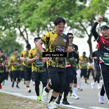 Runner Photo 6223736