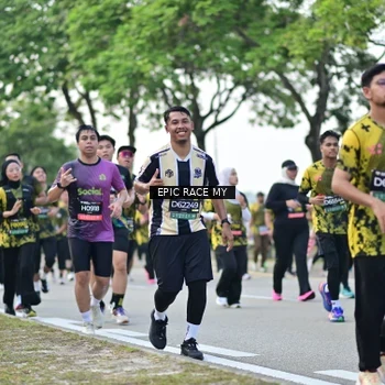 Runner Photo 6223876