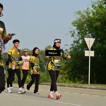 Runner Photo 6223891