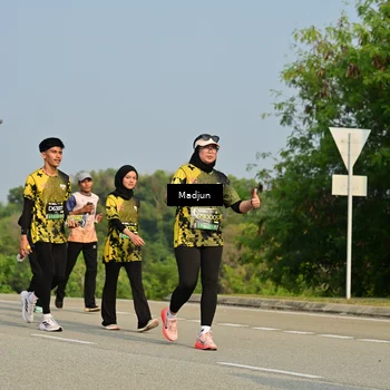 Runner Photo 6223896