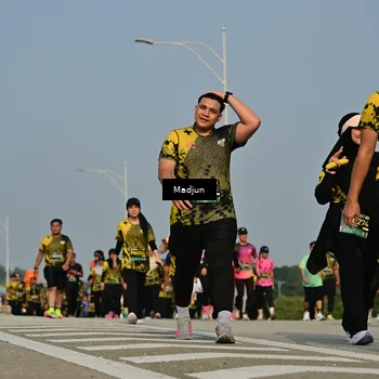 Runner Photo 6224004