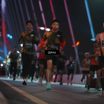 Runner Photo 6224052