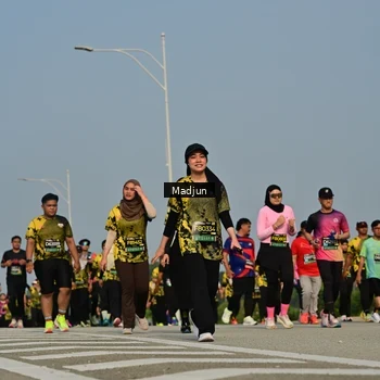 Runner Photo 6224071