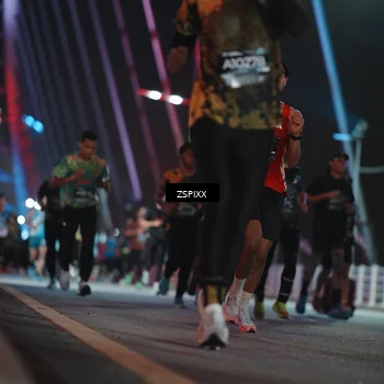 Runner Photo 6224875