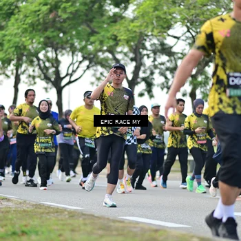 Runner Photo 6225536