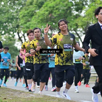 Runner Photo 6225757