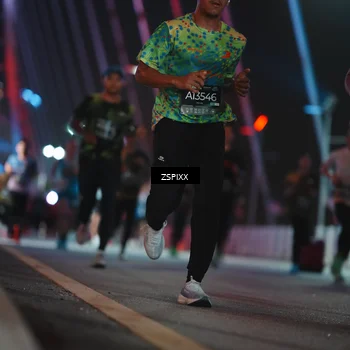 Runner Photo 6226100