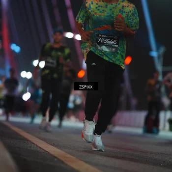 Runner Photo 6226250