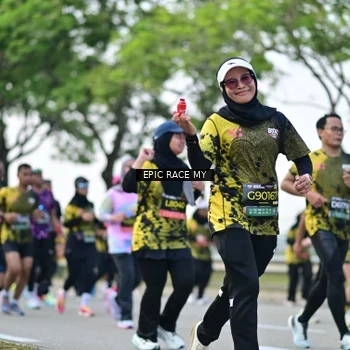 Runner Photo 6226292