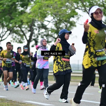 Runner Photo 6226347