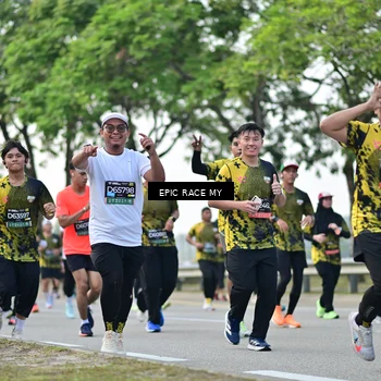 Runner Photo 6226357