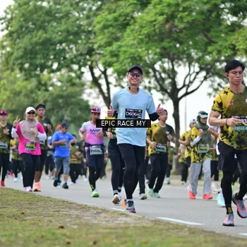 Runner Photo 6226431