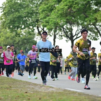 Runner Photo 6226453