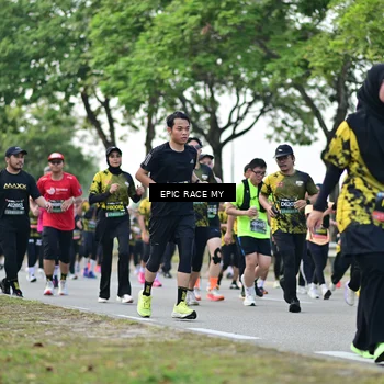 Runner Photo 6226642