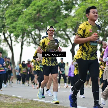 Runner Photo 6226872