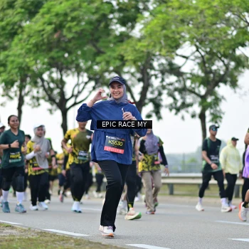 Runner Photo 6226912