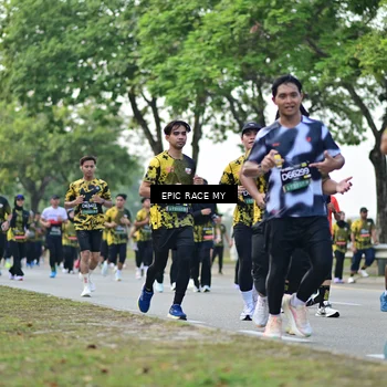 Runner Photo 6226990