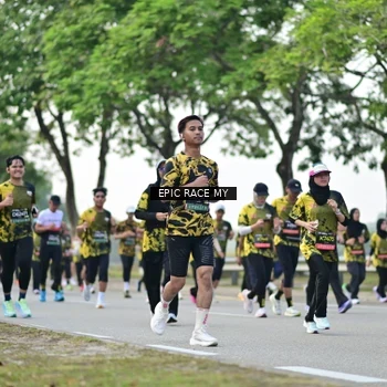 Runner Photo 6227021