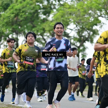 Runner Photo 6227067