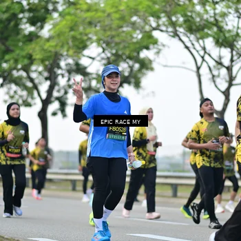 Runner Photo 6227333