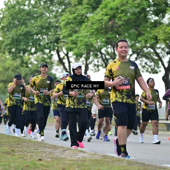 Runner Photo 6227473