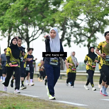 Runner Photo 6227536