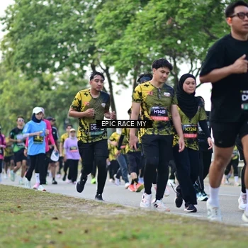 Runner Photo 6227653