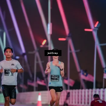 Runner Photo 6228198