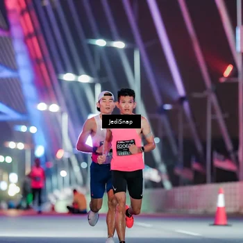 Runner Photo 6228408