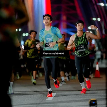 Runner Photo 6228679