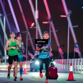 Runner Photo 6229157