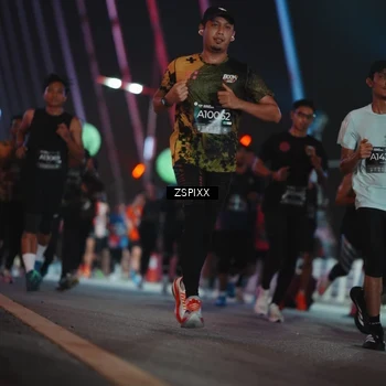 Runner Photo 6229375