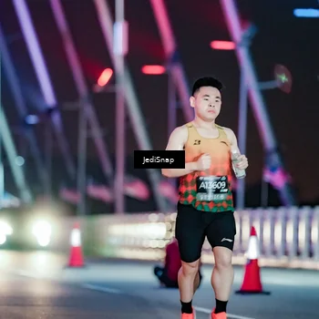 Runner Photo 6229819