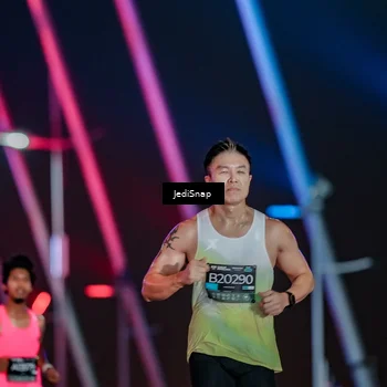 Runner Photo 6229903