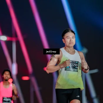 Runner Photo 6229958