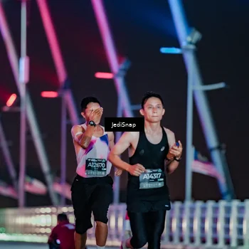 Runner Photo 6229971