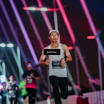 Runner Photo 6230251