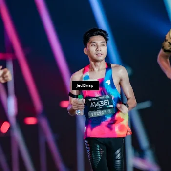 Runner Photo 6230253