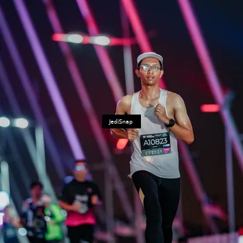 Runner Photo 6230306