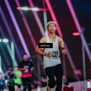 Runner Photo 6230313