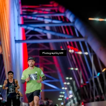 Runner Photo 6230533