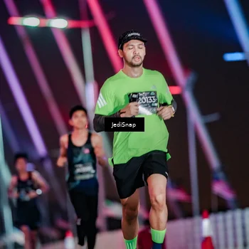 Runner Photo 6230546