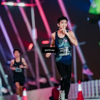 Runner Photo 6230640