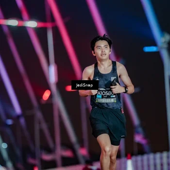 Runner Photo 6230708