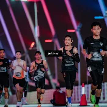Runner Photo 6230899