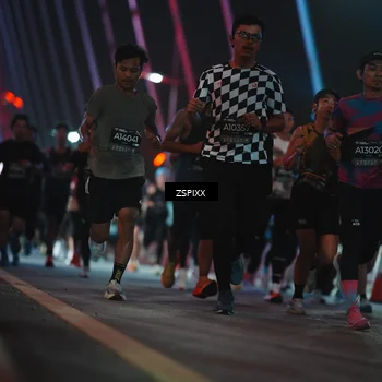 Runner Photo 6231142