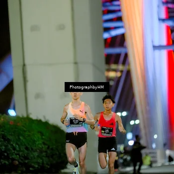 Runner Photo 6231390
