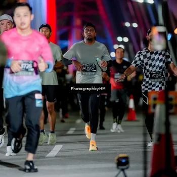Runner Photo 6231499