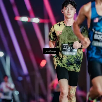 Runner Photo 6231838