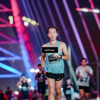 Runner Photo 6231919